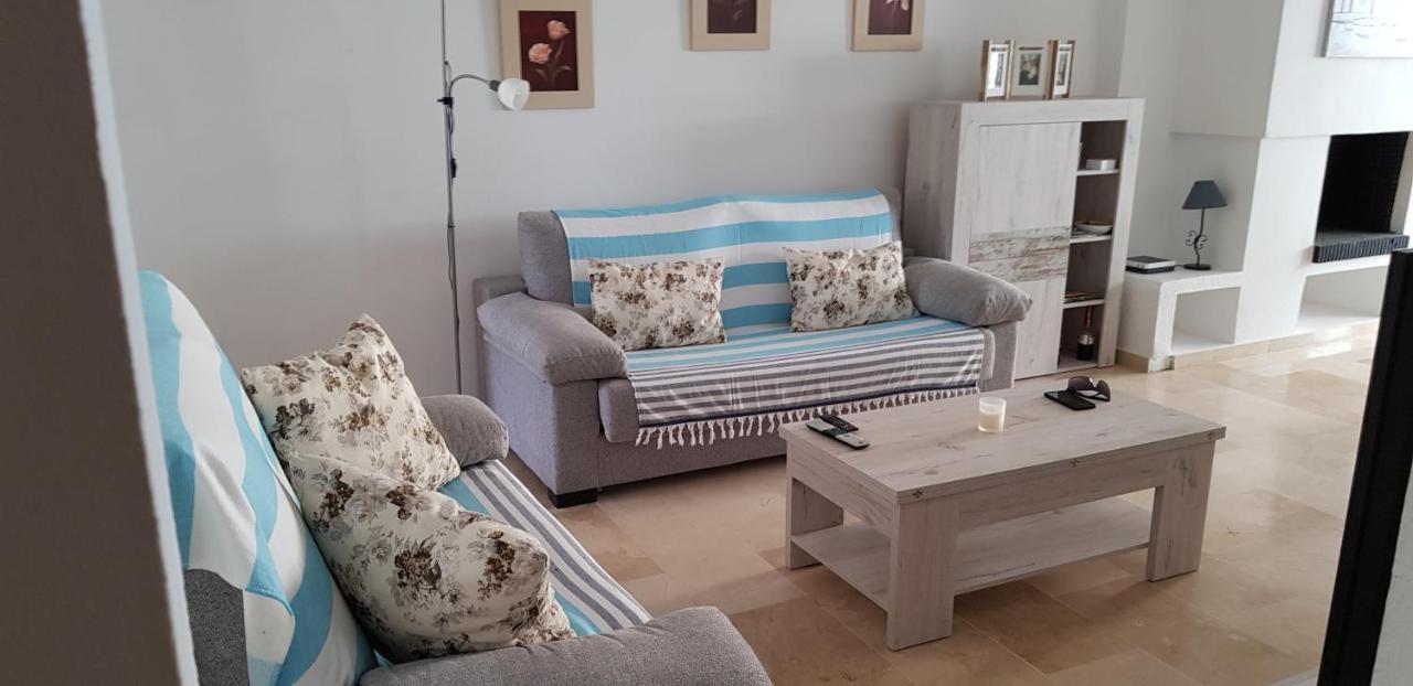 Puerto Estepona Ngoại thất bức ảnh