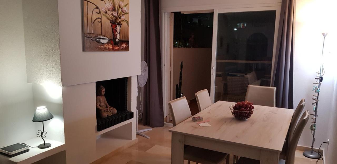 Puerto Estepona Ngoại thất bức ảnh