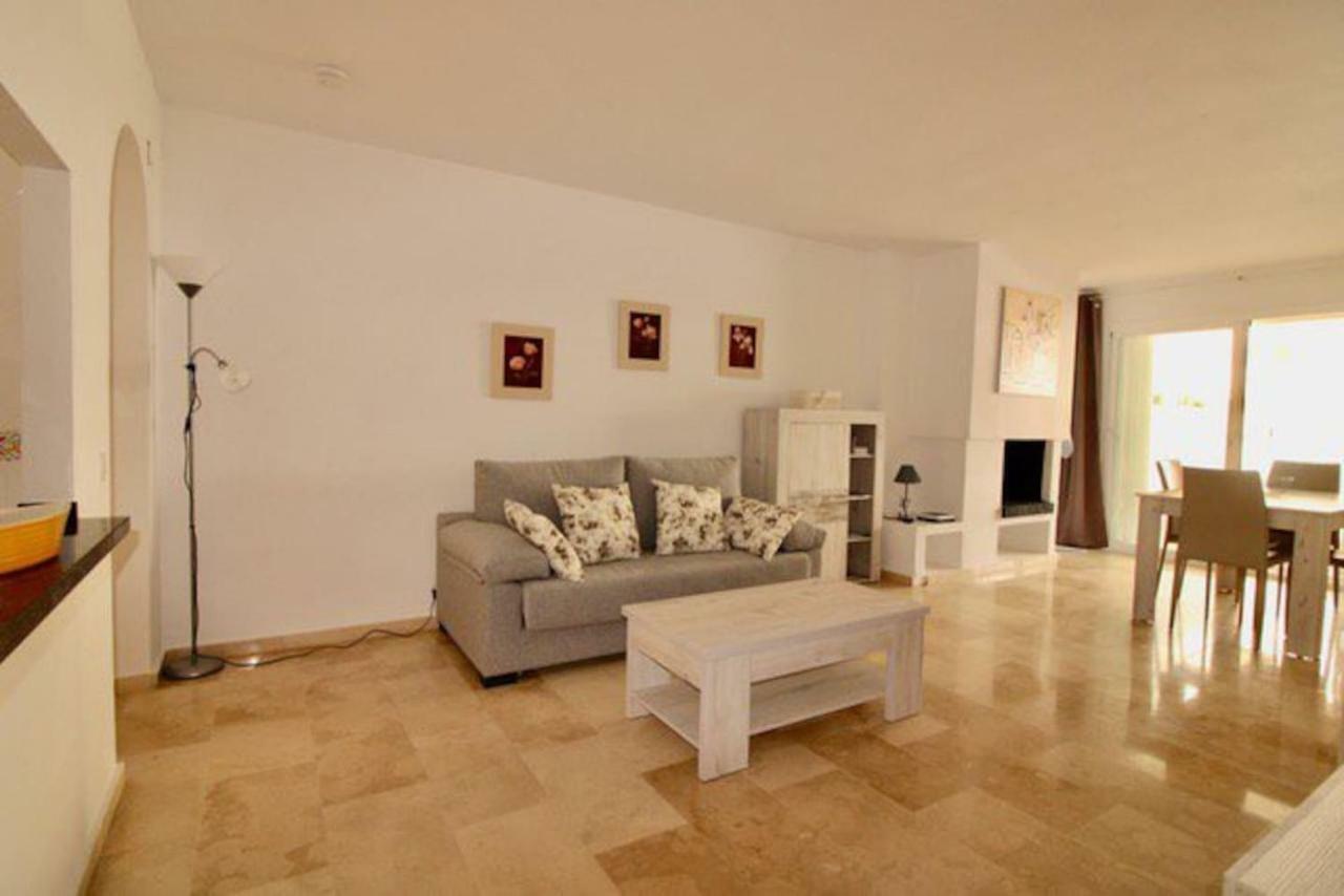 Puerto Estepona Ngoại thất bức ảnh