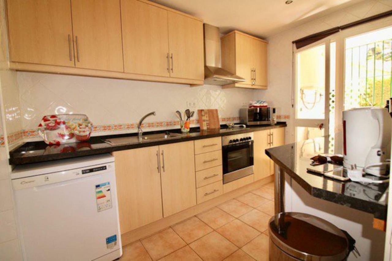 Puerto Estepona Ngoại thất bức ảnh
