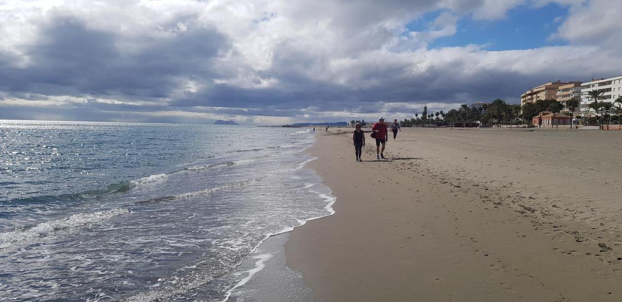 Puerto Estepona Ngoại thất bức ảnh