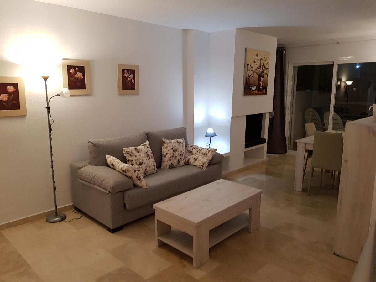 Puerto Estepona Ngoại thất bức ảnh